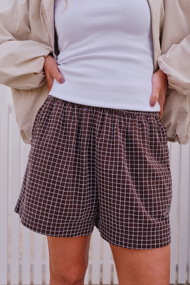 Mila Short