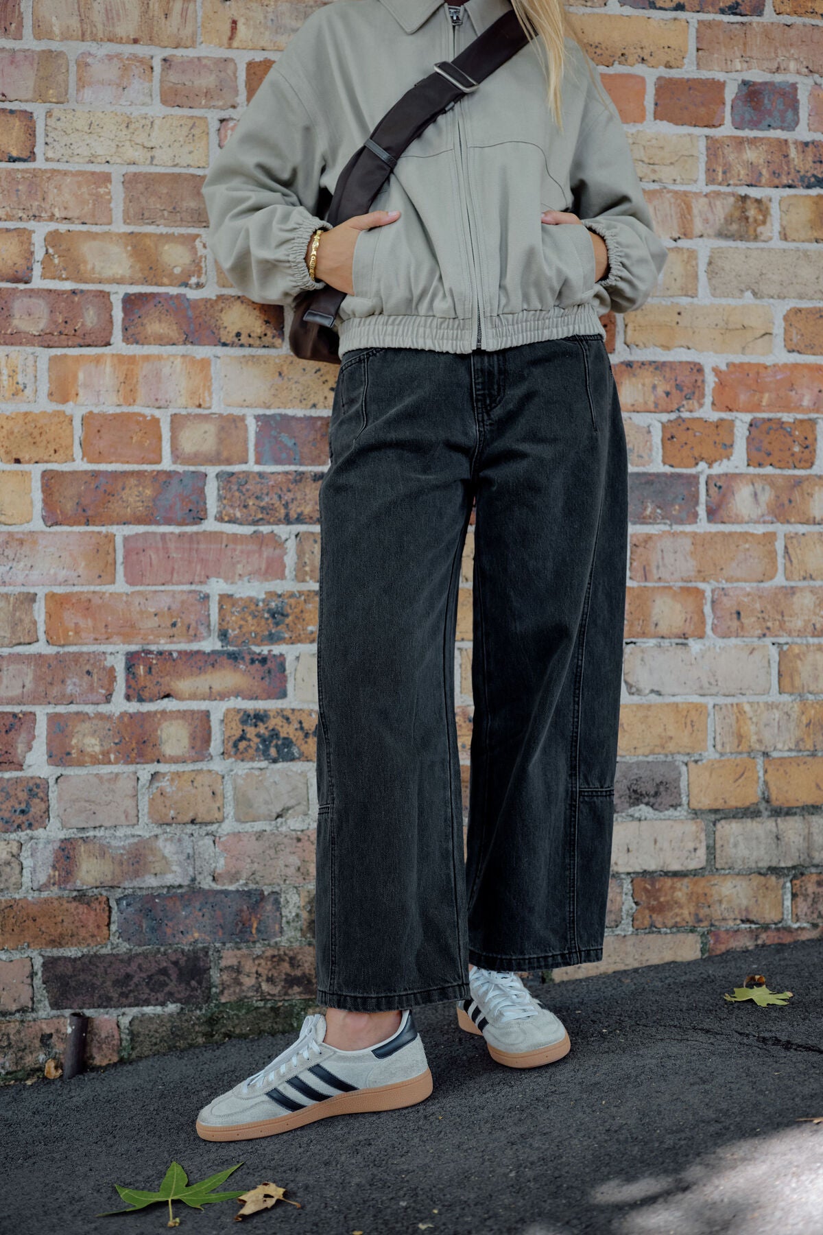 Demi Darted Barrel Jean - Salt & Sand Clothing