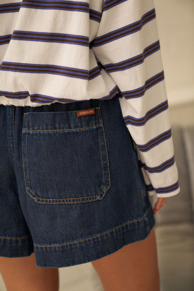 Weekender Short