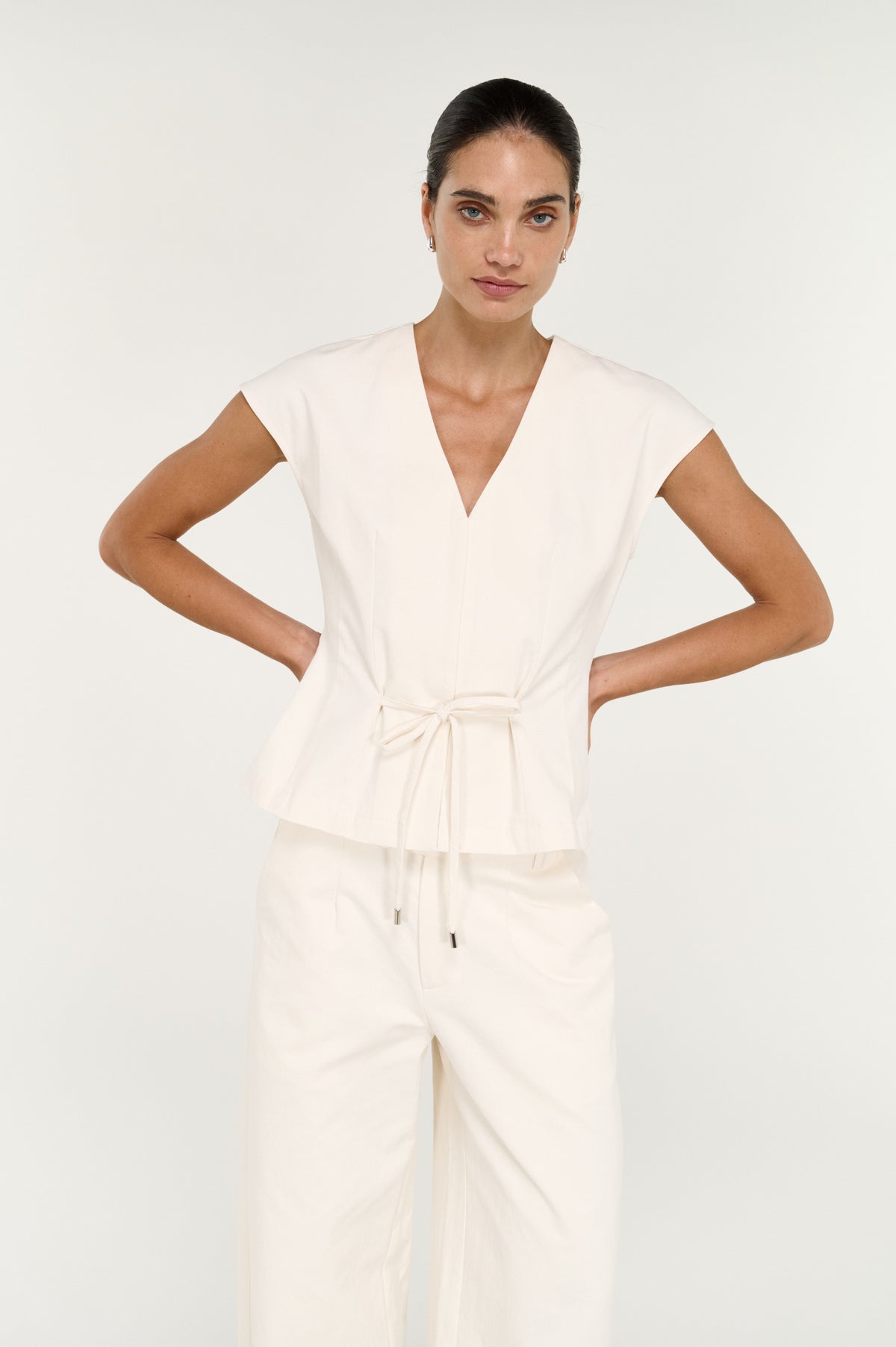 Roselle Tie Front Top - Salt & Sand Clothing