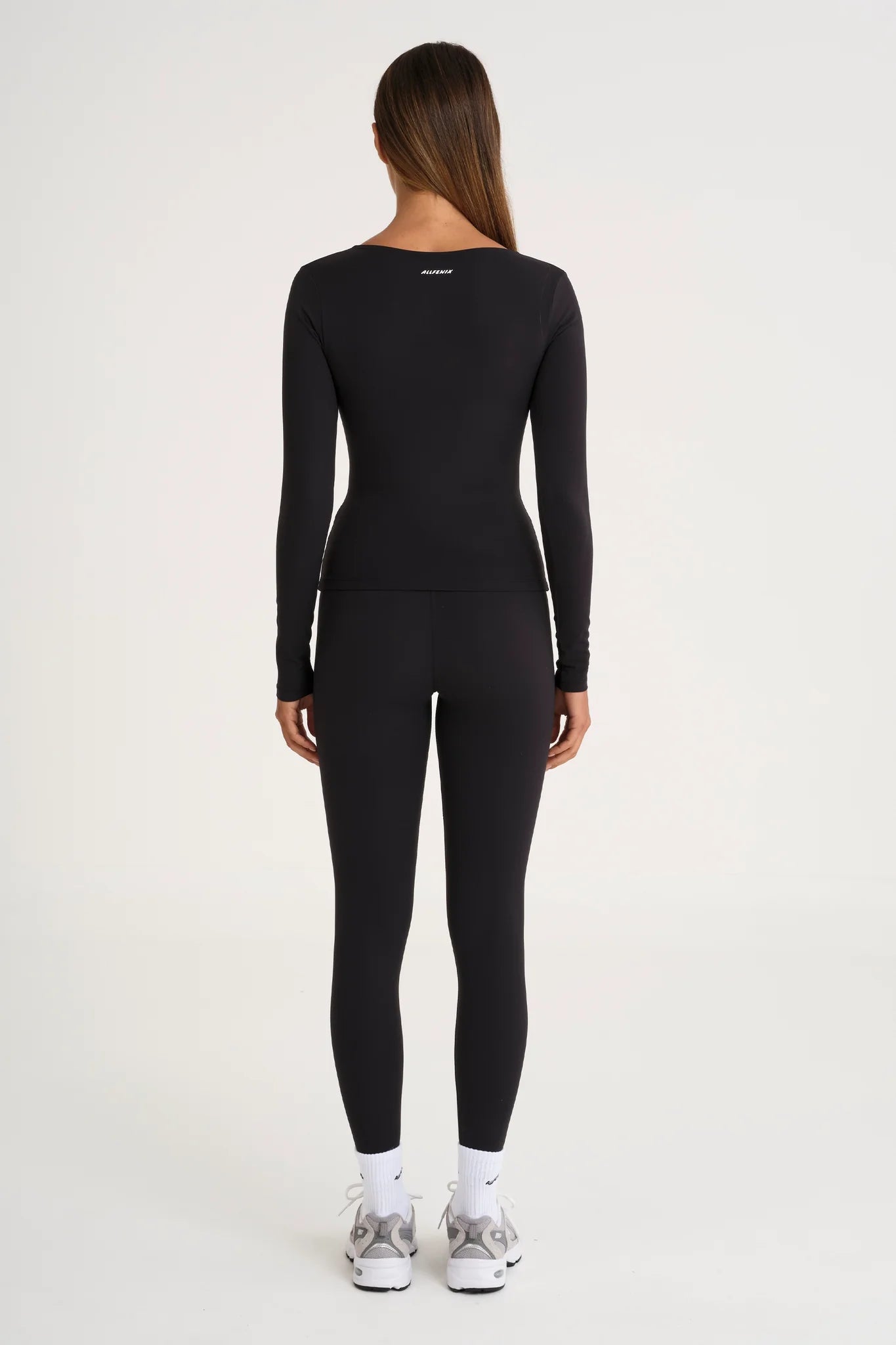 CloudCore Lite Ruched V-Neck Long Sleeve - Salt & Sand Clothing