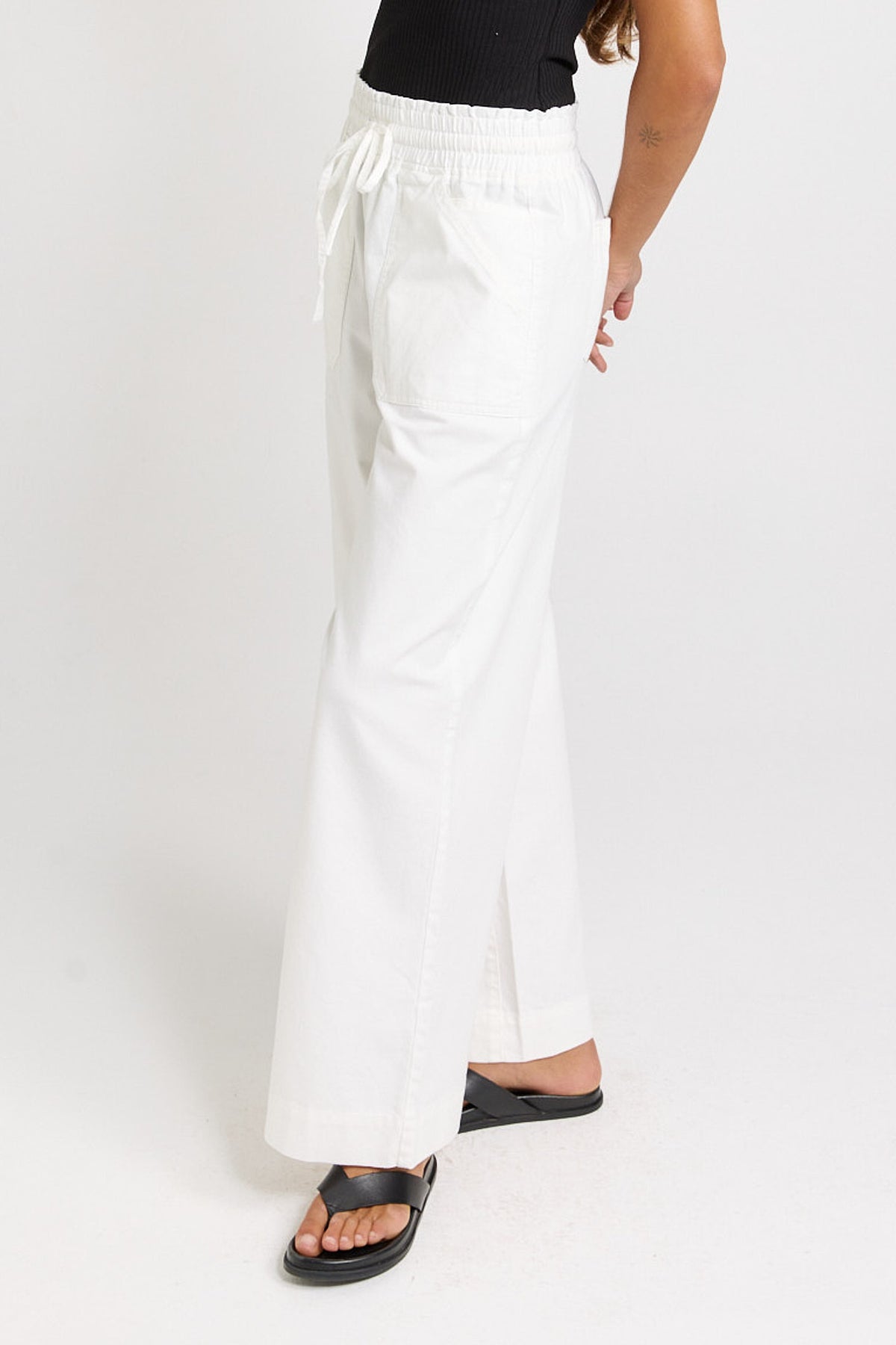 Saffra Relax Leg Jean