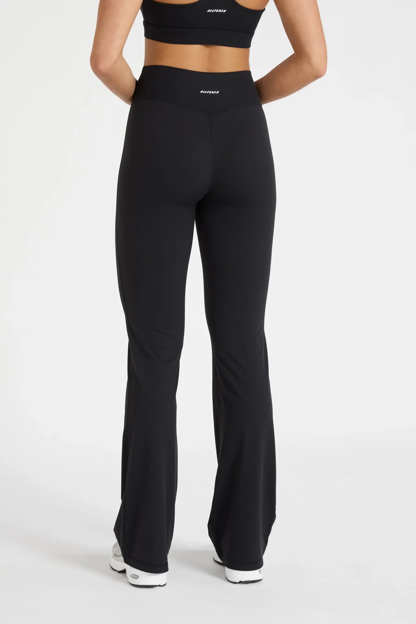 CloudCore V-Waist Flared Legging - Salt & Sand Clothing